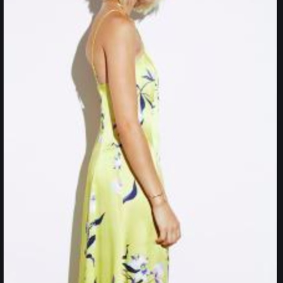 AMANDA UPRICHARD AVIVA GOWN IN HONEYSUCKLE - Picture 2 of 7